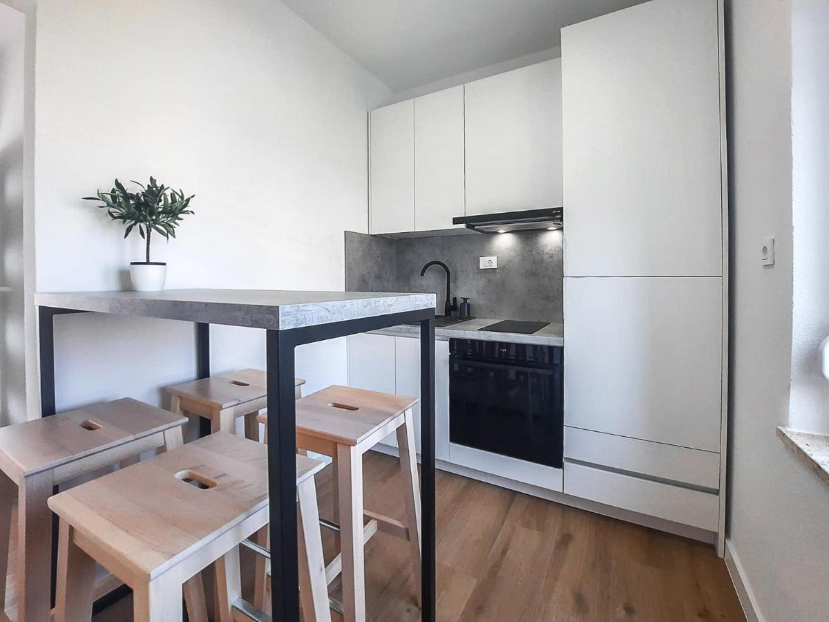 Apartmani Tatjana Novalja Luaran gambar