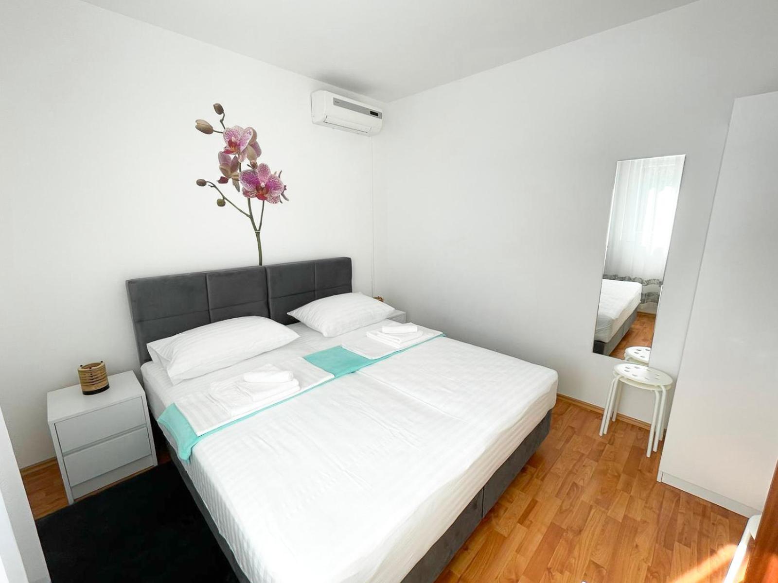 Apartmani Tatjana Novalja Luaran gambar