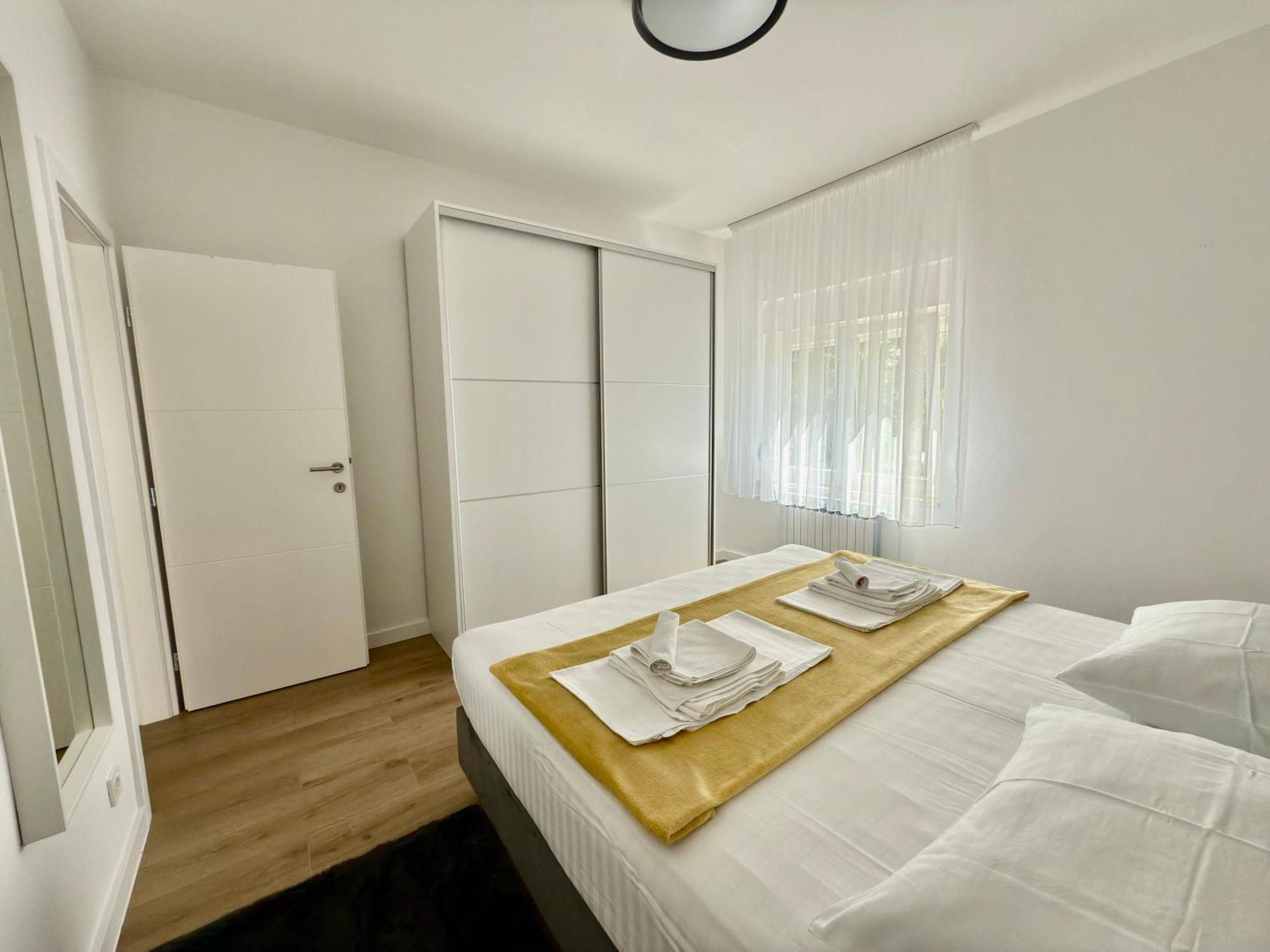 Apartmani Tatjana Novalja Luaran gambar